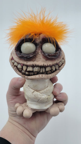 The Tweekers Mr Giggles #004